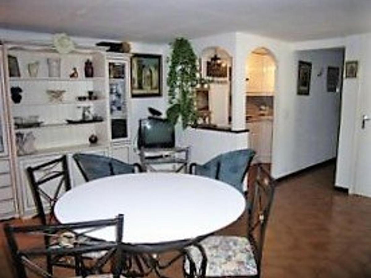 Appartement Cosy Avec Terrasse Et Parking, A 2 Pas De La Plage De Saint-Clair - Menage Inclus - Fr-1-251-12 Le Lavandou Exterior foto